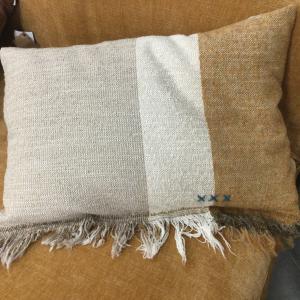 Coussin italo frangé