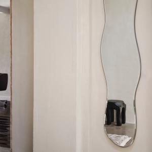 Miroir pond full size brass