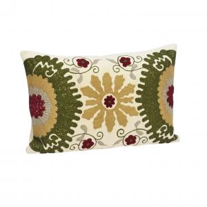 Housse coussin brodé clair