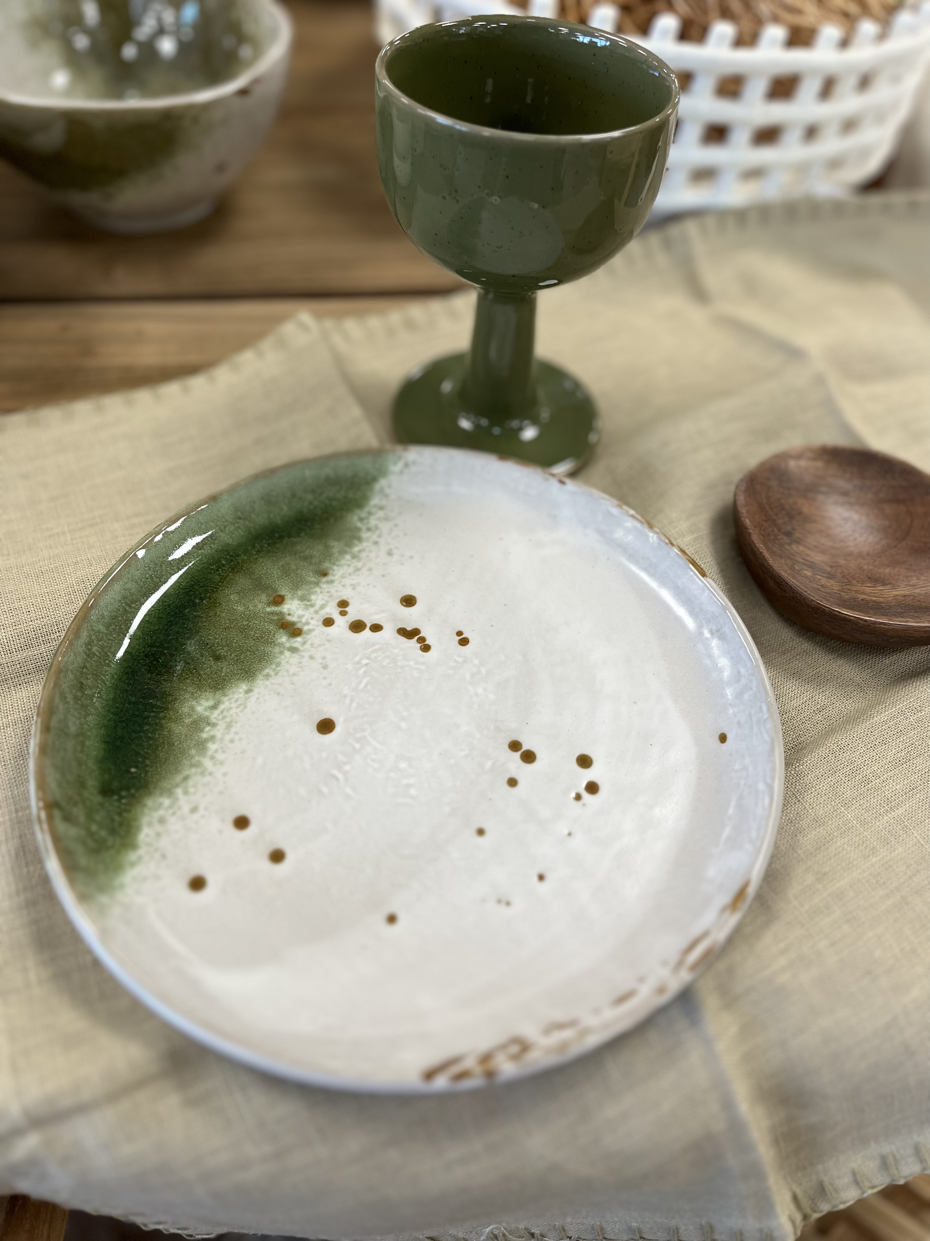 Assiette mouchetée