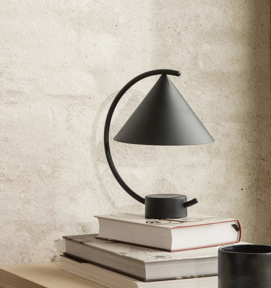Lampe meridian noire